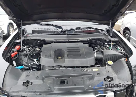 2024 Land Rover Defender 130 P400 S z USA, uszkodzony, nr VIN SALEJFEU4R2282977